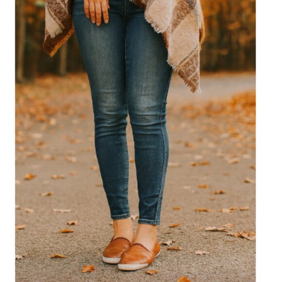 Frye SZ 6.5 Women's Melanie Slip On Flats Sneakers Cognac - Picture 1 of 9